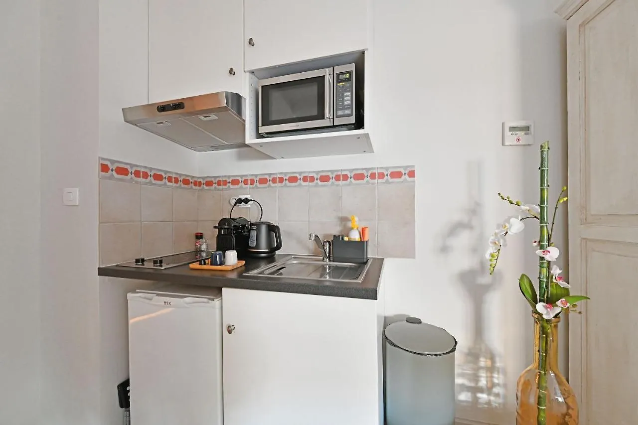 דירה אביניון Au Coeur Des Papes, Dans Batisse De Charme Studios & Appartements En Coeur De Ville