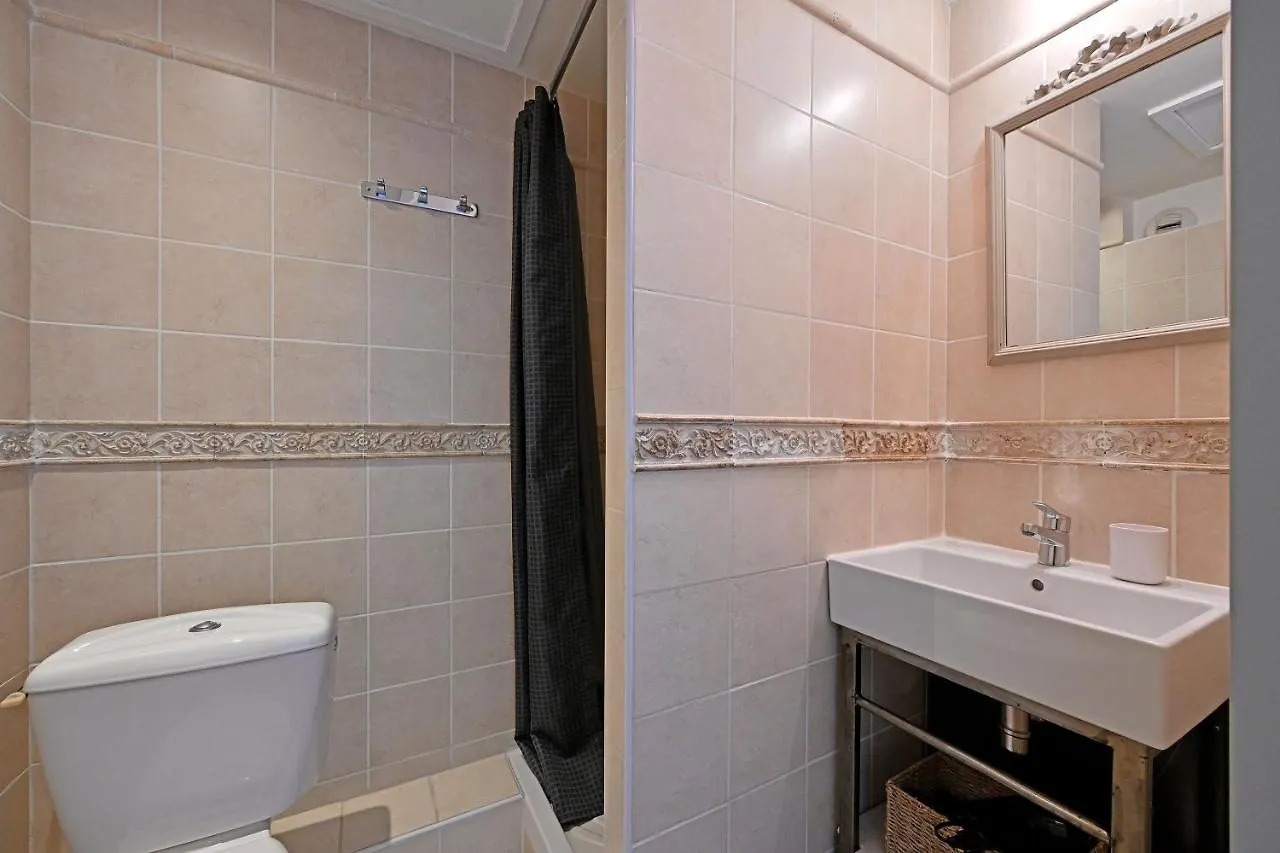 דירה אביניון Au Coeur Des Papes, Dans Batisse De Charme Studios & Appartements En Coeur De Ville