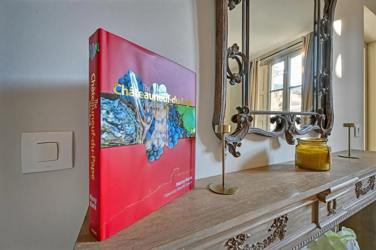 אביניון Au Coeur Des Papes, Dans Batisse De Charme Studios & Appartements En Coeur De Ville צרפת