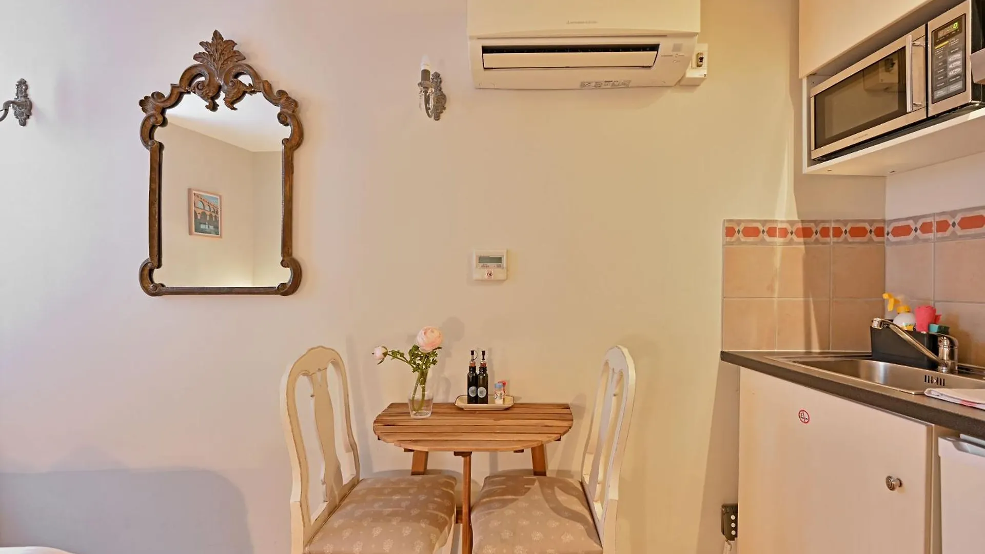 דירה אביניון Au Coeur Des Papes, Dans Batisse De Charme Studios & Appartements En Coeur De Ville