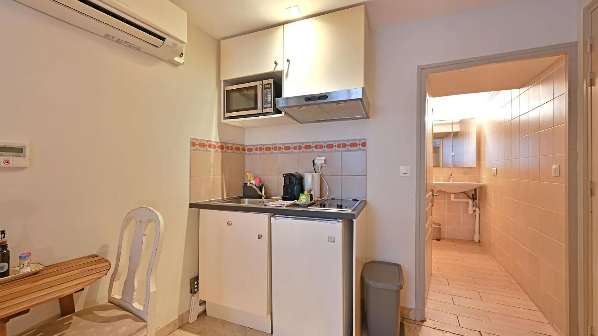 אביניון Au Coeur Des Papes, Dans Batisse De Charme Studios & Appartements En Coeur De Ville צרפת