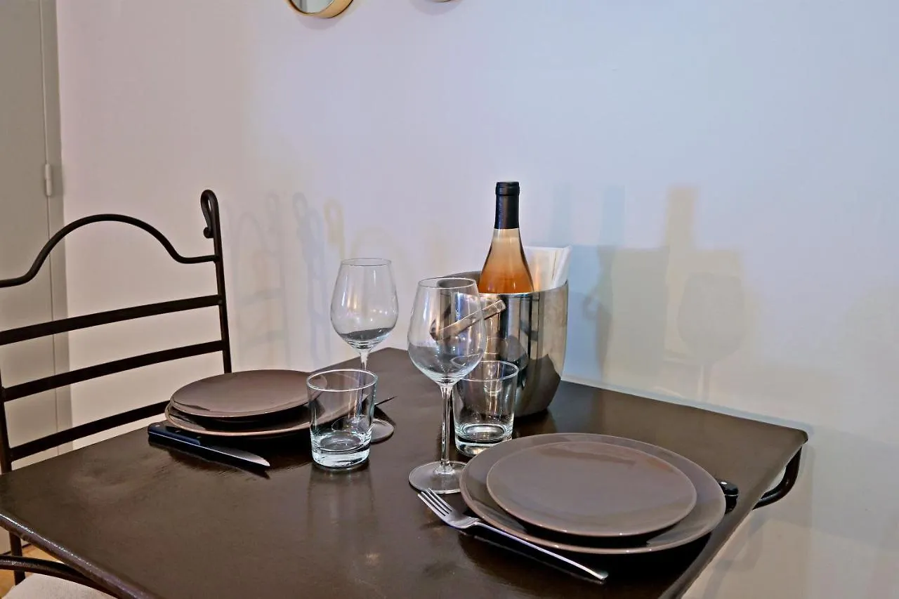 Appartamento Au Coeur Des Papes, Dans Batisse De Charme Studios & Appartements En Coeur De Ville Avignone Francia
