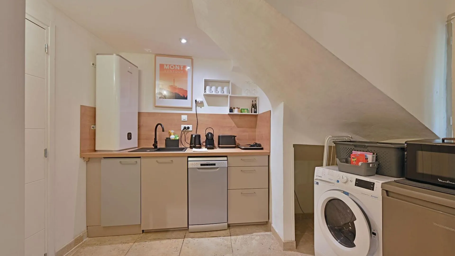 Apartment Au Coeur Des Papes, Dans Batisse De Charme Studios & Appartements En Coeur De Ville Avignon